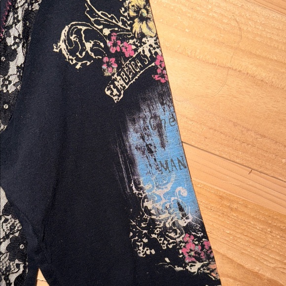 Vanilla Sugar Black tan Blue Graphic 3/4 sleeve Blouse lace Y2K biker chick boho - Picture 5 of 10
